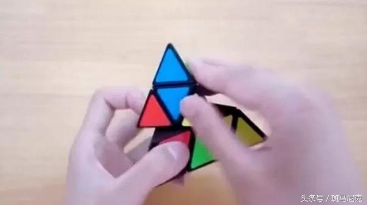 怎样还原2阶金字塔魔方视频教程,金字塔魔方还原黄色面后还原什么
