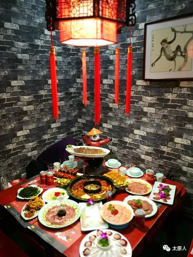 火爆成都的火锅,成都文殊鸭血火锅