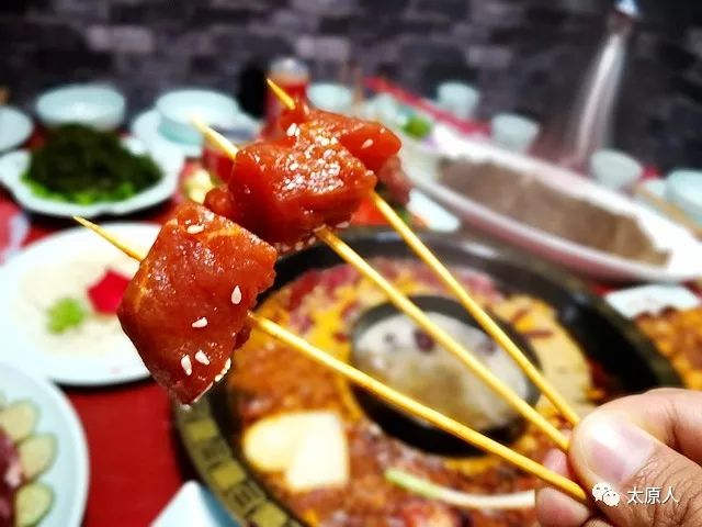 火爆成都的火锅,成都文殊鸭血火锅