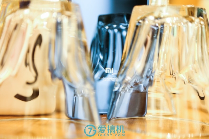 小米8se红色屏幕,小米8se红屏