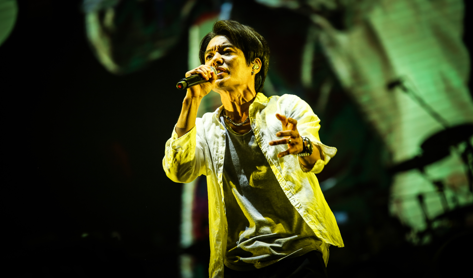 致敬黄家驹40周年跨年演唱会回放,万人纪念家驹演唱会