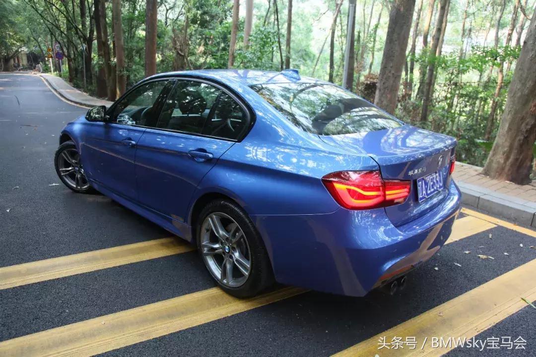 2020款宝马330i曜夜版百公里实测,2020款宝马330im曜夜版落地价