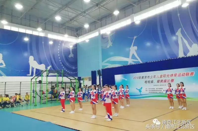 这个六月,看新区这群娃娃挥汗如雨战金陵!