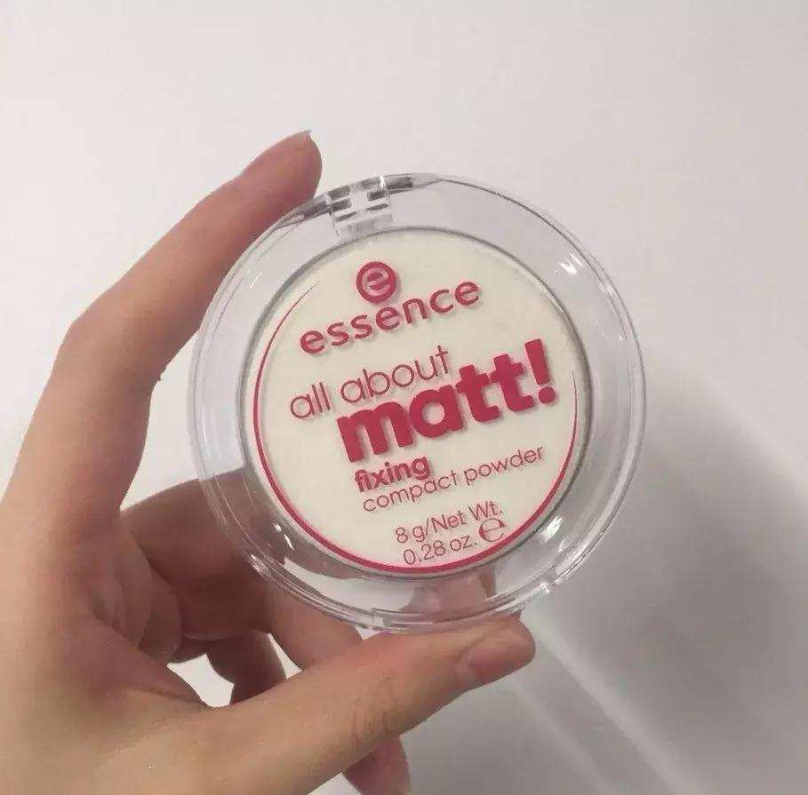 有刘海的港风妆容教程,流行的欧美妆教程