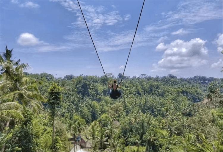 巴厘岛网红秋千天空,巴厘岛网红秋千最美音乐