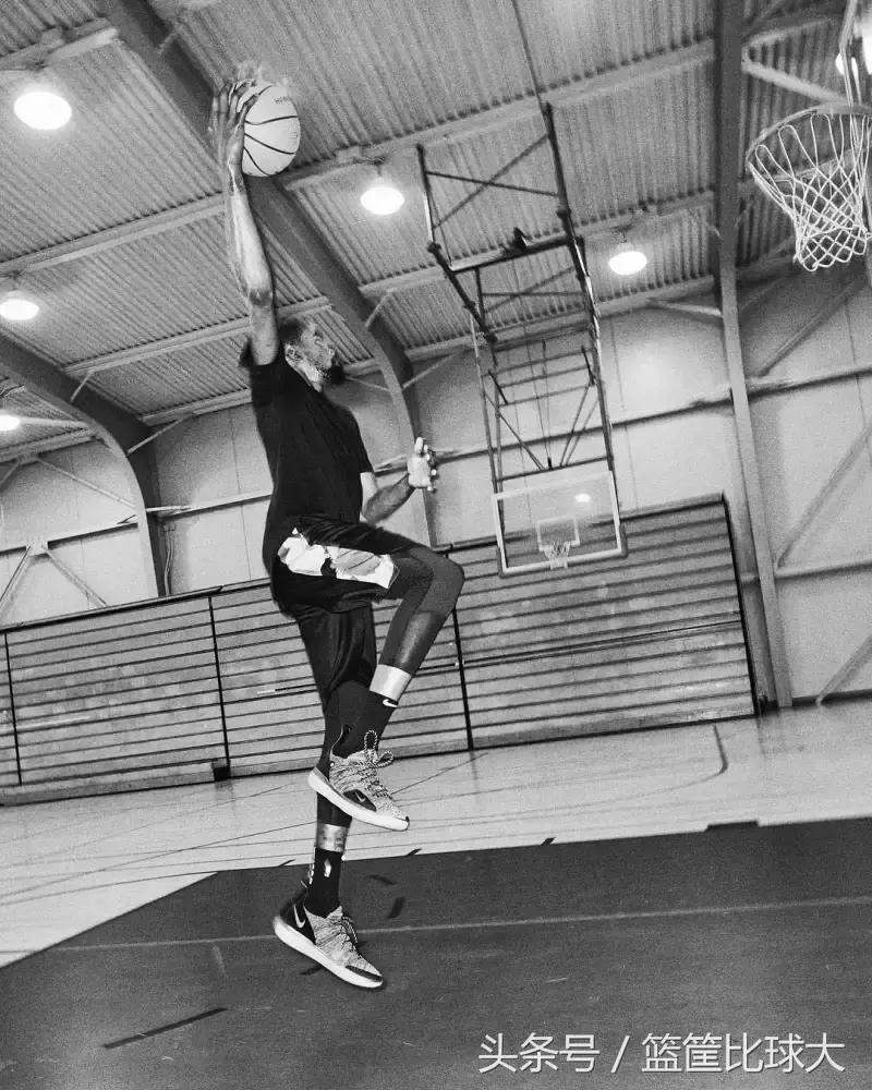 杜兰特1-13代战靴官方图 (杜兰特kd11新款)