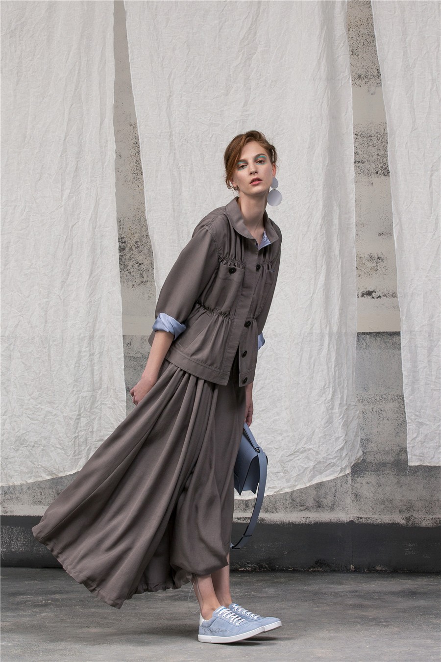 giorgioarmani女装风格,意大利奢侈品牌giorgioarmani