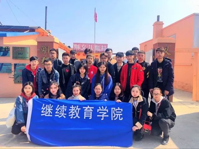 一组无比“骄傲”的表情包，请查收！