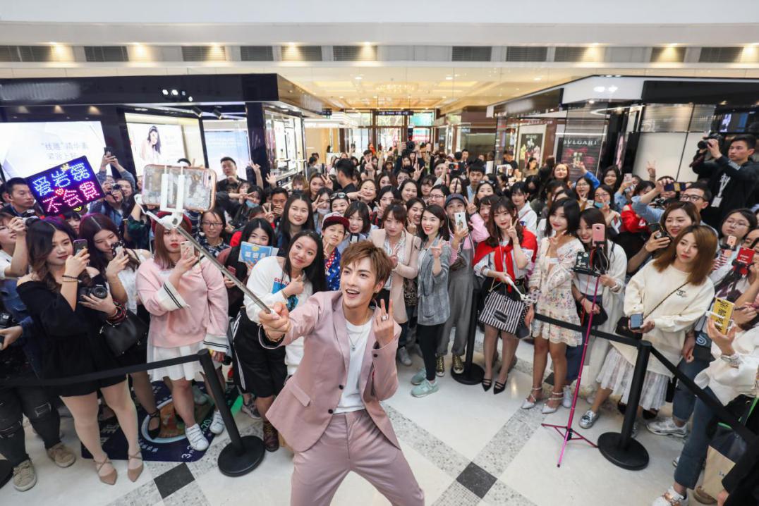 自然堂冰肌水加乳液抗皱,自然堂冰肌水160ml和90毫升对比