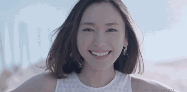 二十岁女生口臭怎么治,二十岁女孩口臭吃什么药