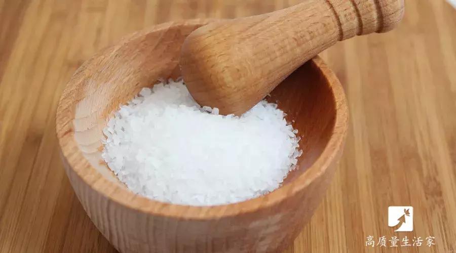 蚊子咬了擦什么药膏止痒,被蚊子咬了用什么东西止痒好得快