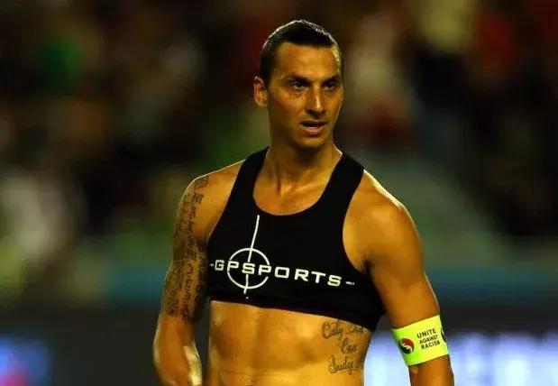 世界杯开幕式清凉装,世界杯球员穿的内衣