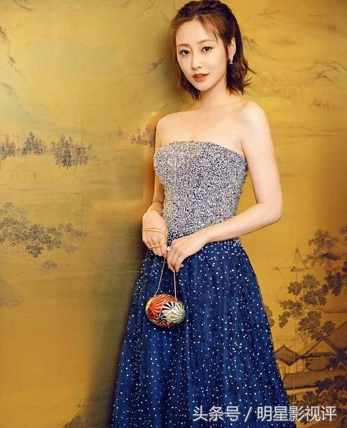 吴宣仪创造101红裙,创造101吴宣仪红衣