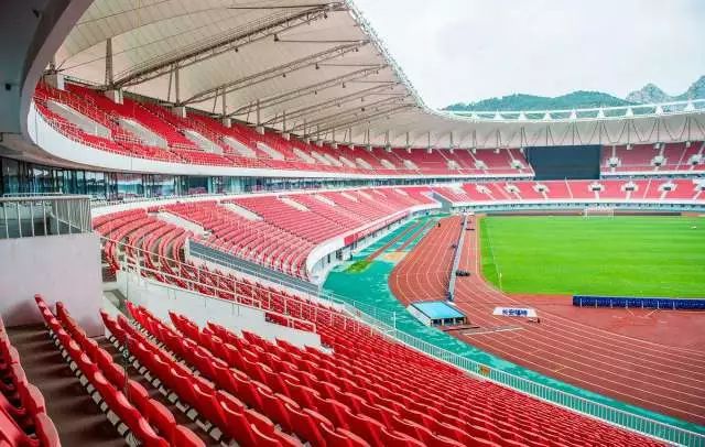 青岛足球场有什么比赛今天,今晚青岛足球比赛