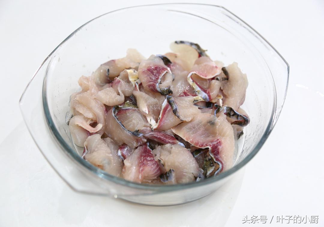 水煮鱼怎么去腥味怎么腌制,水煮鱼如何处理鱼片