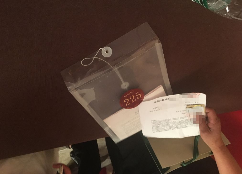 河西开盘：现场踢足球，弄错号码喊来警察，还有盘首付降至三成……