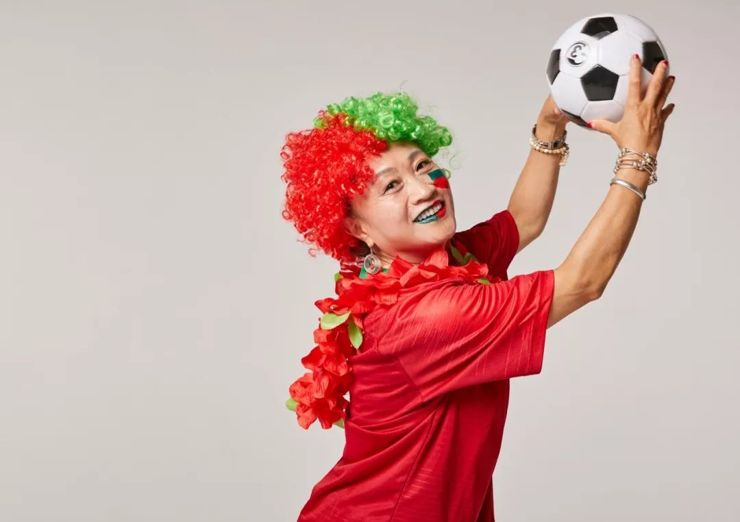 中国大妈世界杯包场,俄罗斯足球世界杯中国大妈