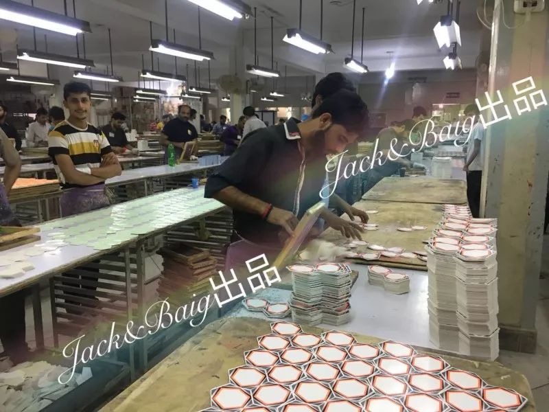 瓒崇悆寰侀泦,寰侀泦瓒崇悆