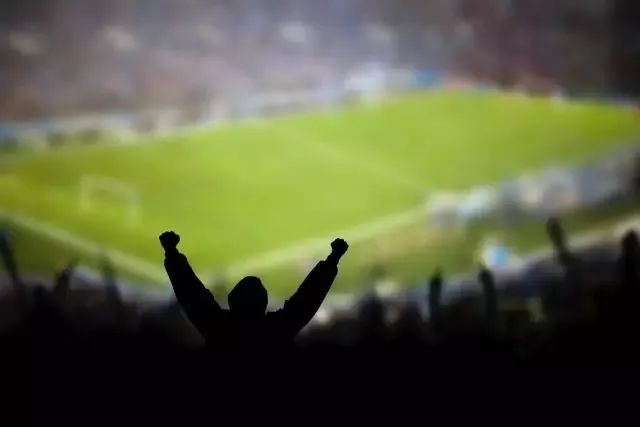 总有人要赢为什么不能是你英语,总有人要赢为什么不是我文案