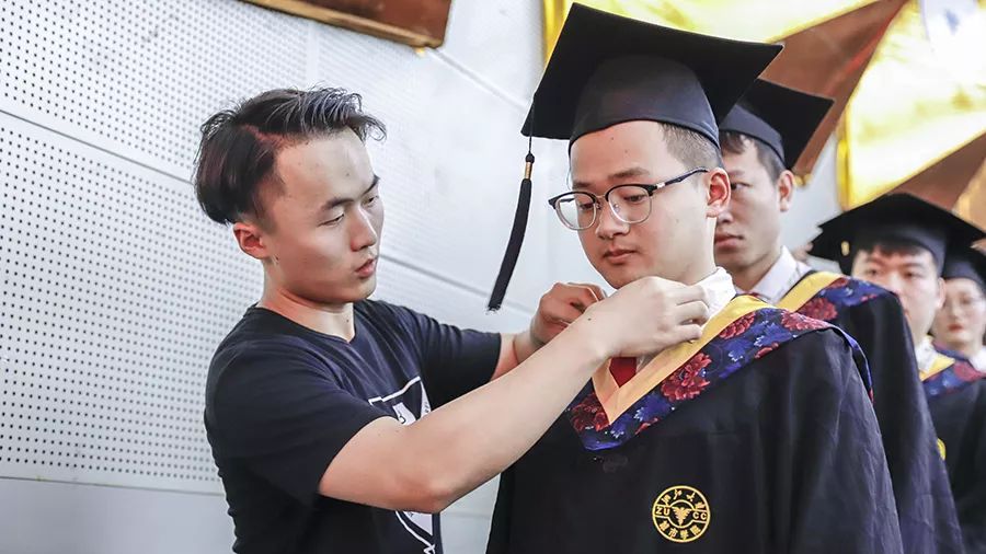 青春最珍贵的C位，是浙江大学城市学院的学位！