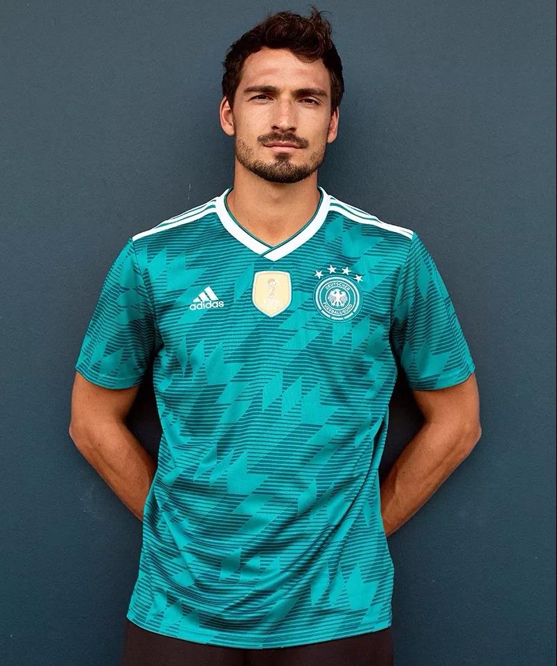 除了nike和adidas还能穿什么,耐克阿迪球衣对比