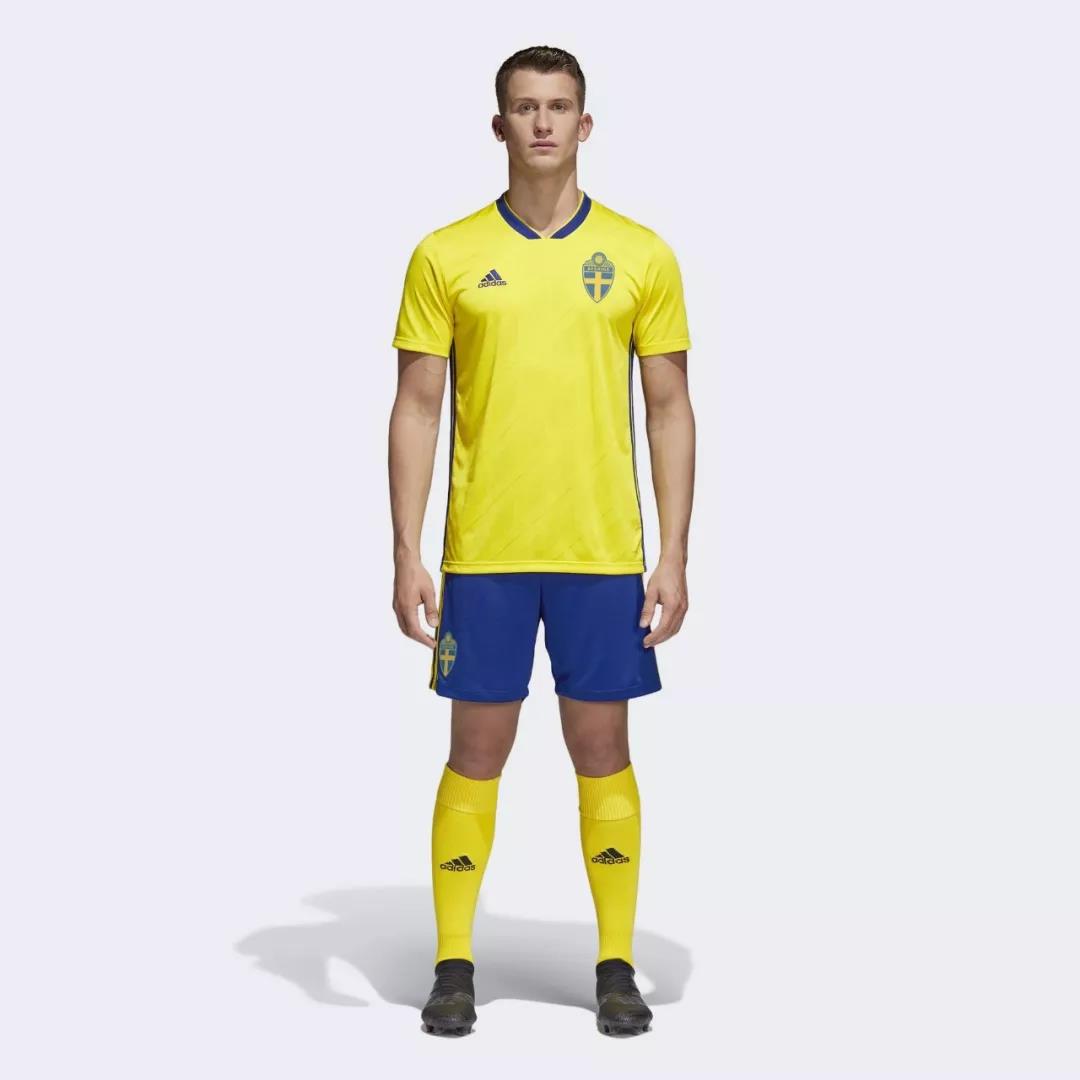 除了nike和adidas还能穿什么,耐克阿迪球衣对比