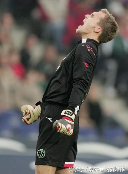 大张伟解说世界杯调侃自杀球员，网友炸了