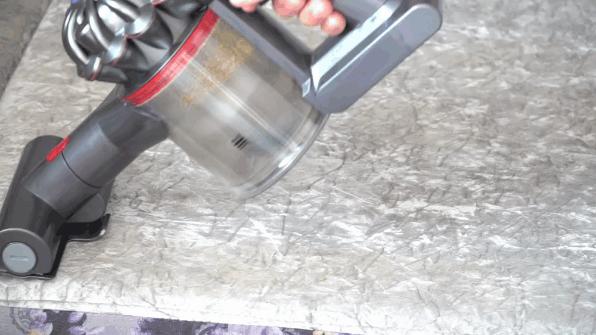 戴森v7吸尘器值得买吗,戴森v7的吸尘器正确打开方式