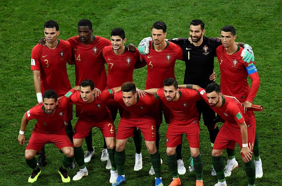 会转弯的足球c罗,会拐弯的足球