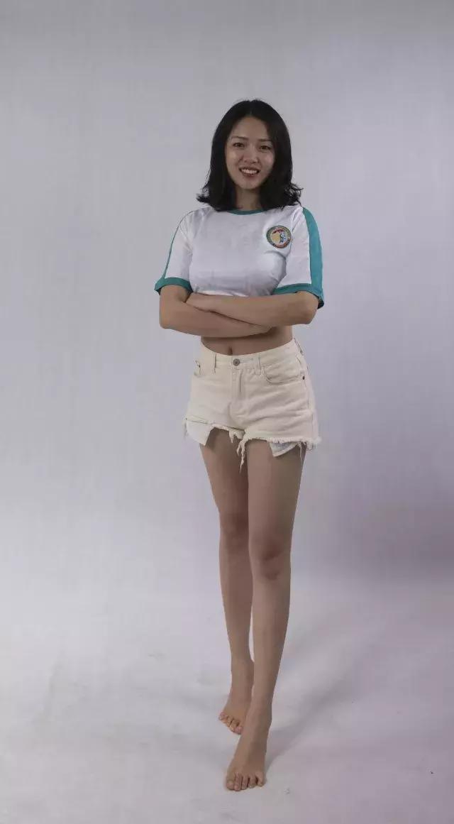 听说，好看的姑娘都在看世界杯