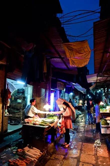 拍的照片被盗图了怎么办,偷照片被发现了怎么解释