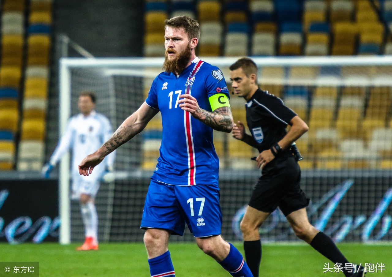 足坛绝代双骄c罗和梅西,足球绝代双骄c罗与梅西