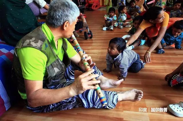 一年到头到处旅游的人,旅行和赚钱哪个更重要