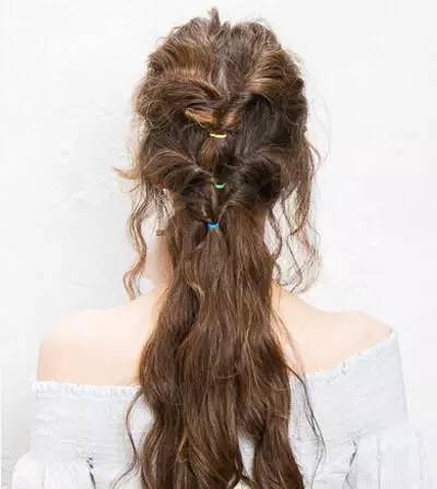 简单易懂又减龄的一款编发造型,侧编刘海编发教程简单又好看