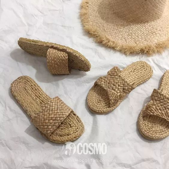 刘雯穿的小黑鞋运动鞋,刘雯复古高级鞋