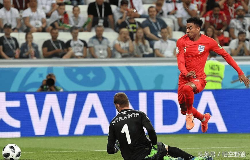 没看是损失！英格兰上演快乐足球，问号跟不上球员，偏不往门里踢