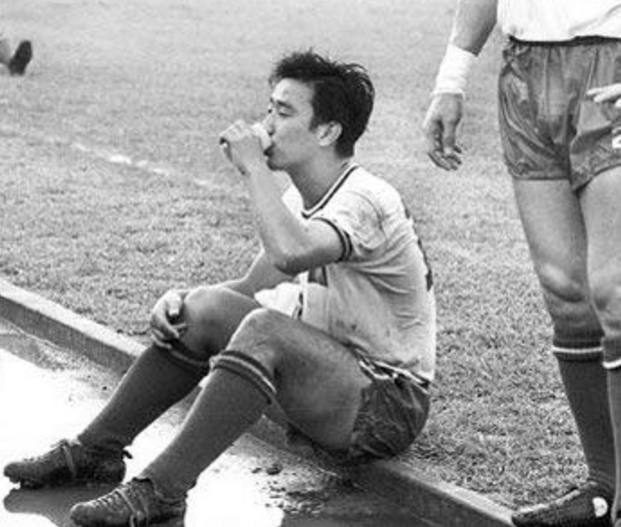 演员展昭个人资料,足球运动员展昭