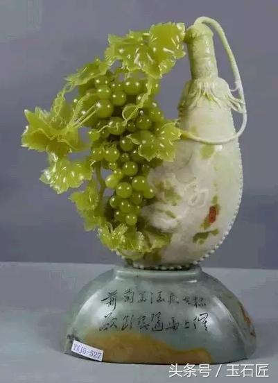 岫岩花玉盘玩有什么变化,岫岩花玉深绿色原石图片