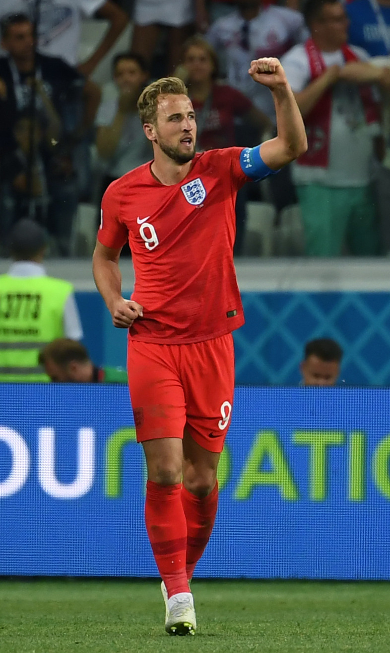哈里凯恩英格兰点球,英格兰队哈里凯恩射门集锦