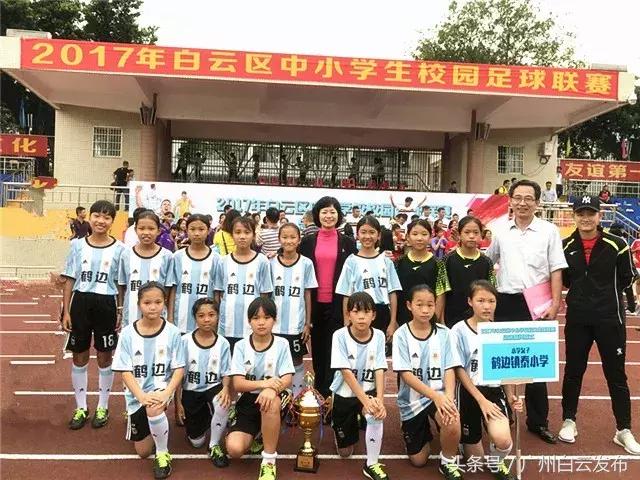 大学生足球世界杯揭幕战,世界杯足球赛激战正酣