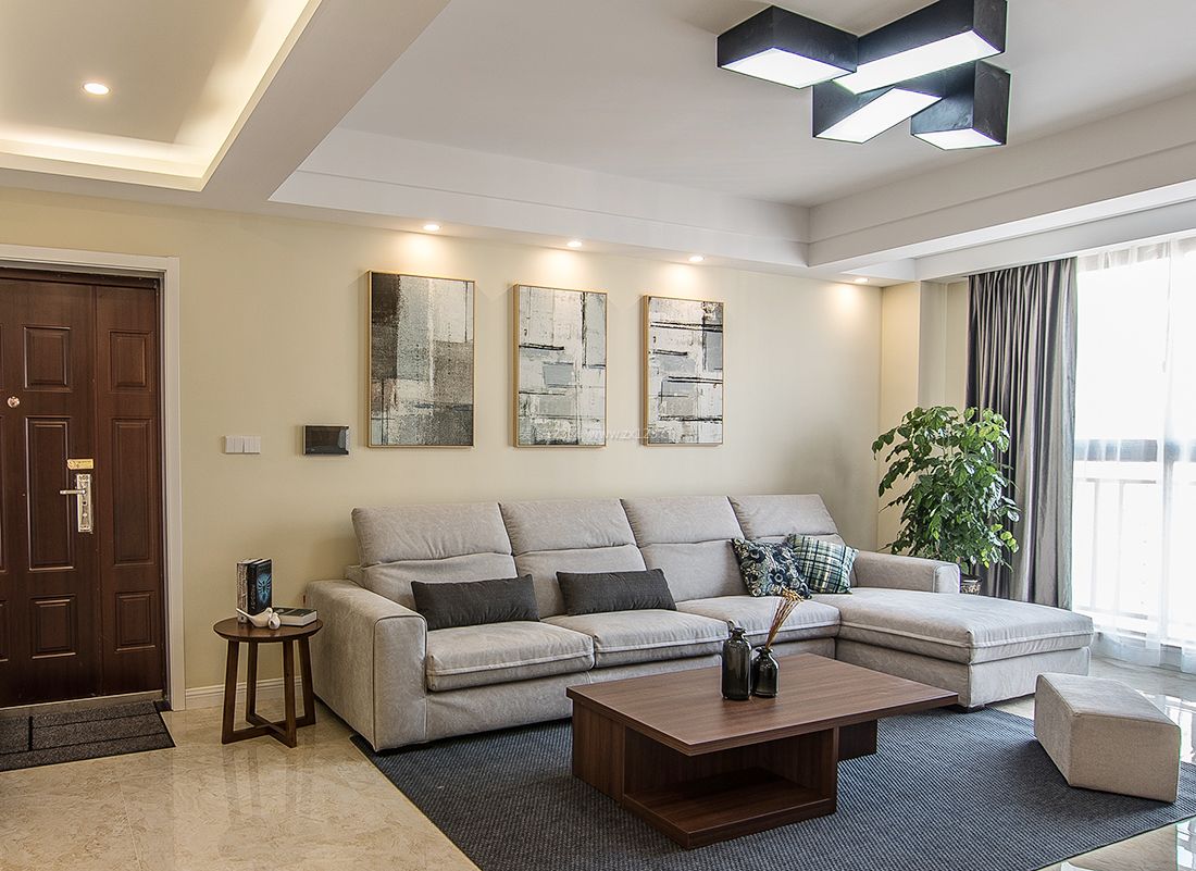 家里沙发选实木好吗,家里沙发选好的还是不好的