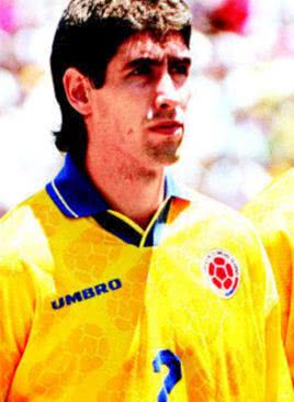 哥伦比亚世界杯乌龙球球员被杀,1994世界杯哥伦比亚队乌龙球