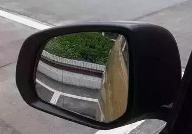 后视镜盲区消除,后视镜盲区最佳解决方法