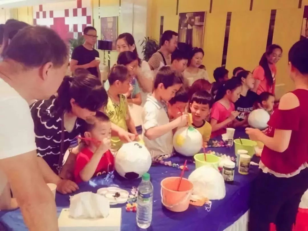 刚刚,中国7万对父子创造了一个世界纪录