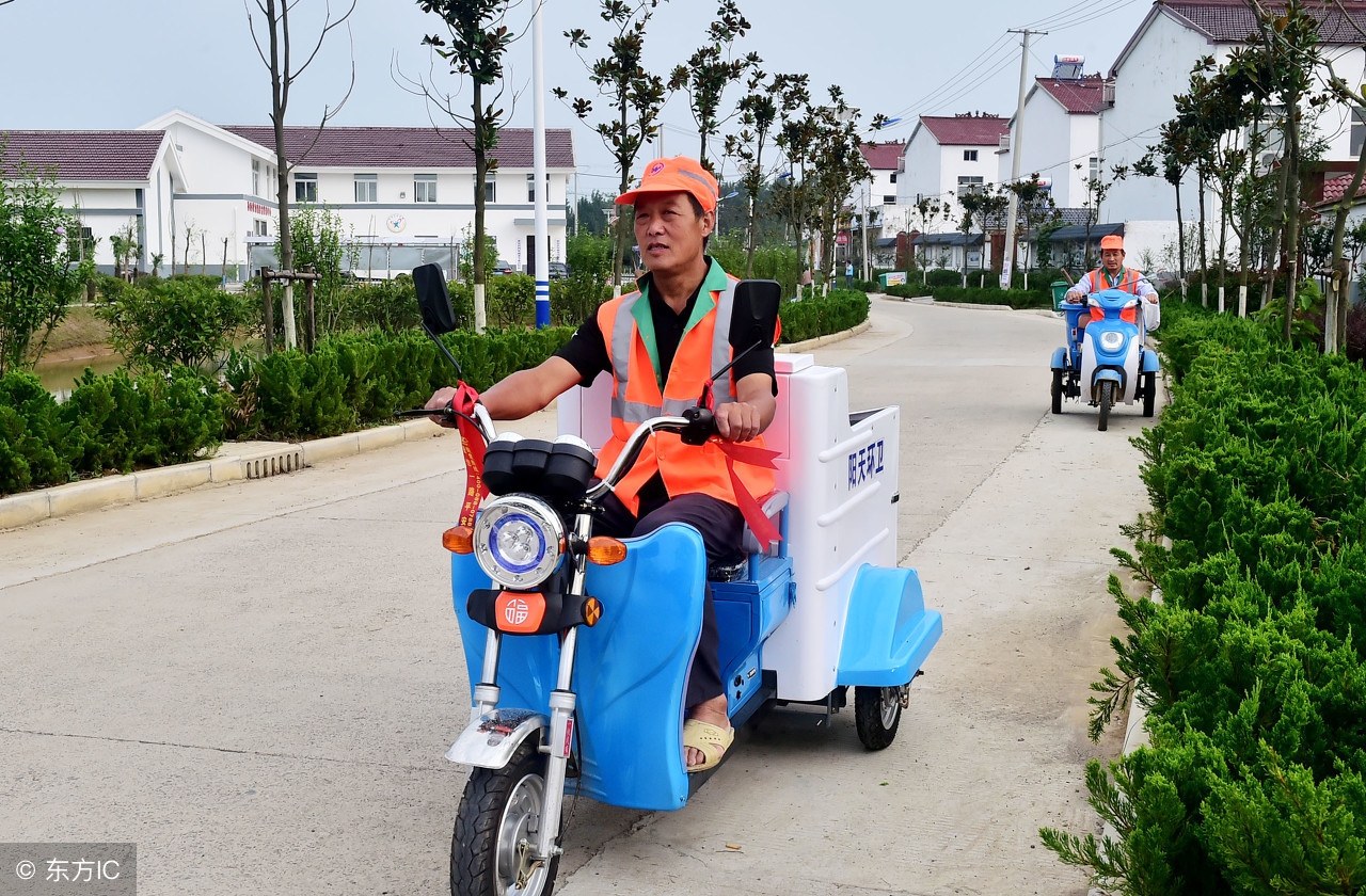 90后小伙很“傻”，成为村小二后，为村民选品，只选对的不选贵的