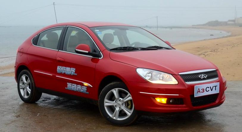 奇瑞曾经的颜值巅峰!现在看都不过时,用料扎实厚道,当年仅6万