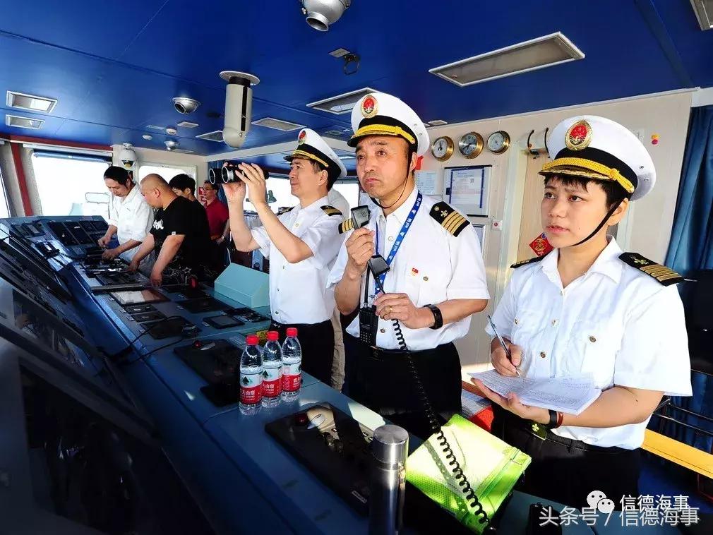 中国第一位上空间站女航天员,女引航员的真实生活照片