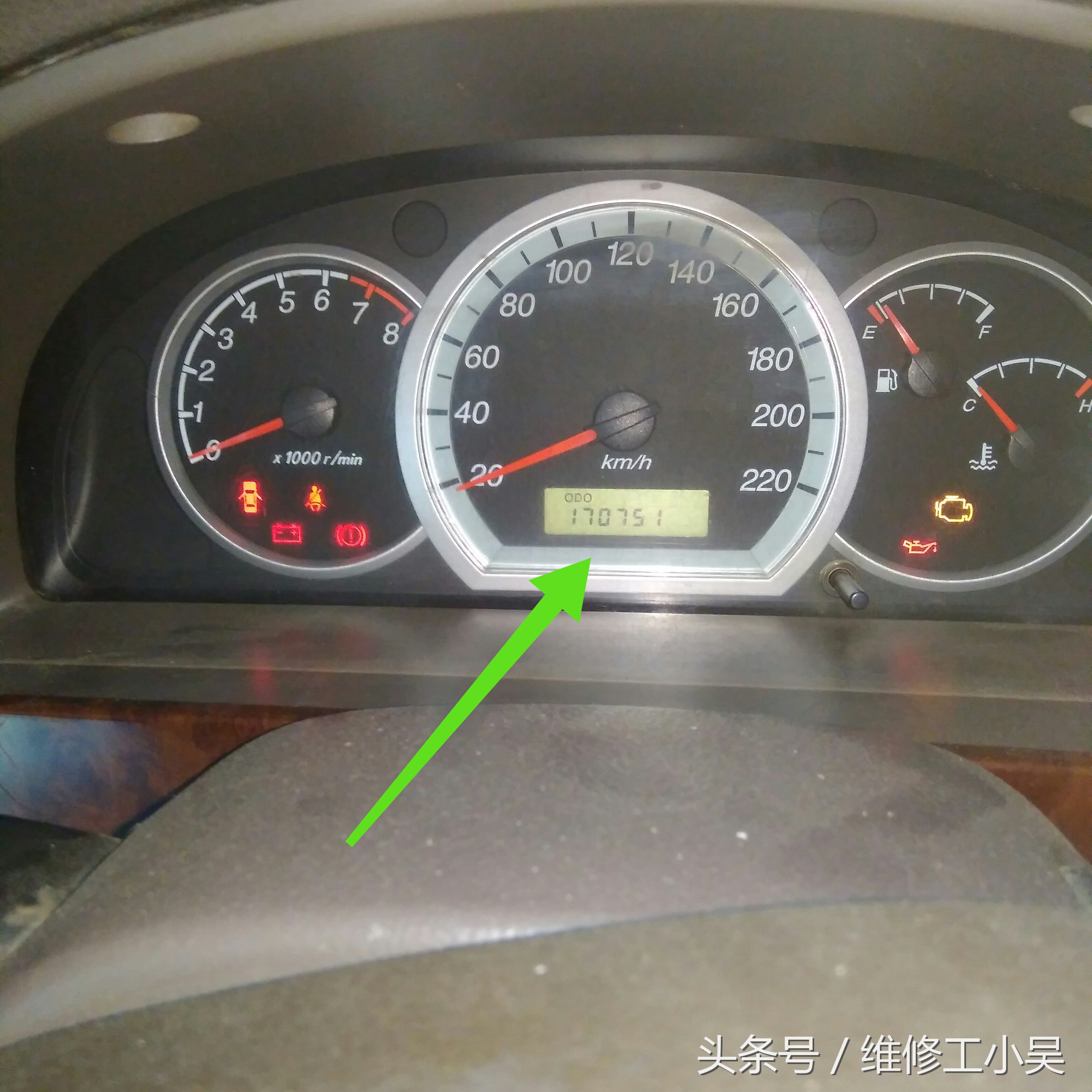 别克档杆乱抖动,别克车70公里左右抖动