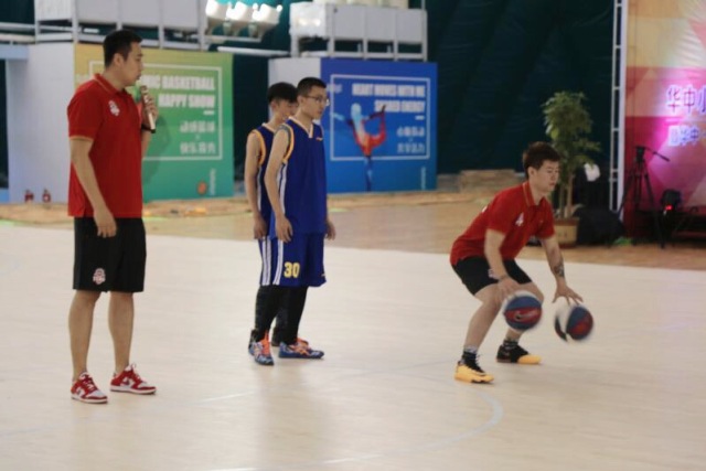 冠军荣耀中国行组委会,冠军荣耀篮球队