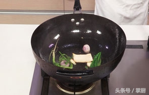 卤海带详细做法,怎样卤海带好吃